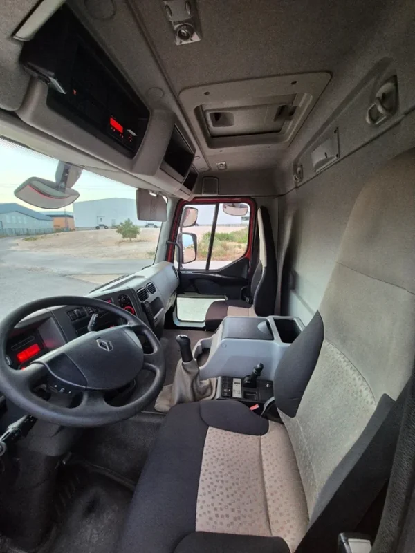Renault 340DXi - Imagen 8