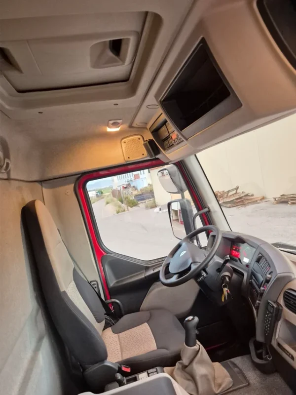 Renault 340DXi - Imagen 9